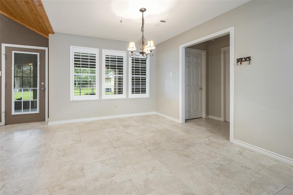 109 Castlewood Road Enchanted Oaks, TX 75156 - Photo 10 of 33