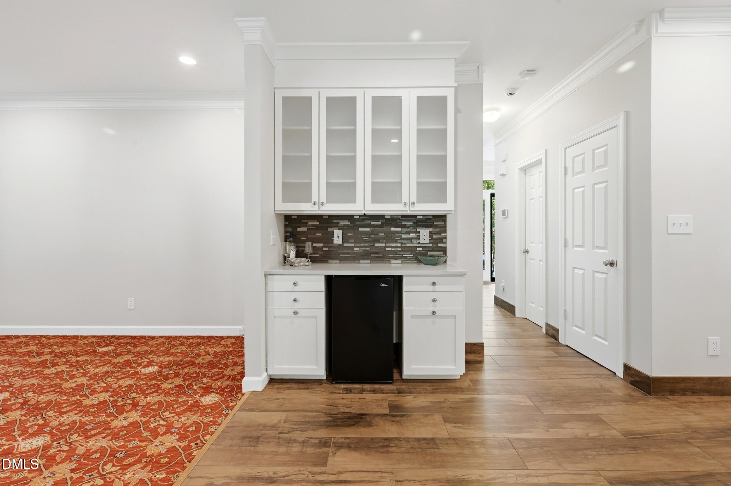 8505 Bluff Pointe Court Raleigh, NC 27615 - Photo 11 of 39 068