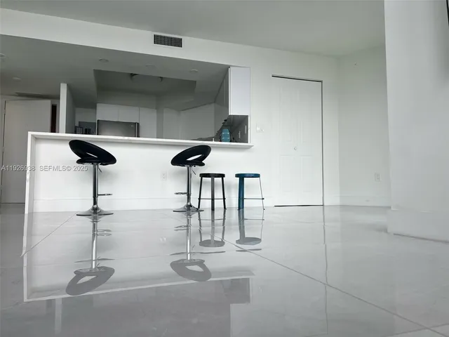 $2,500 | 11930 North Bayshore Drive, Unit 1406, North Miami, FL 33181