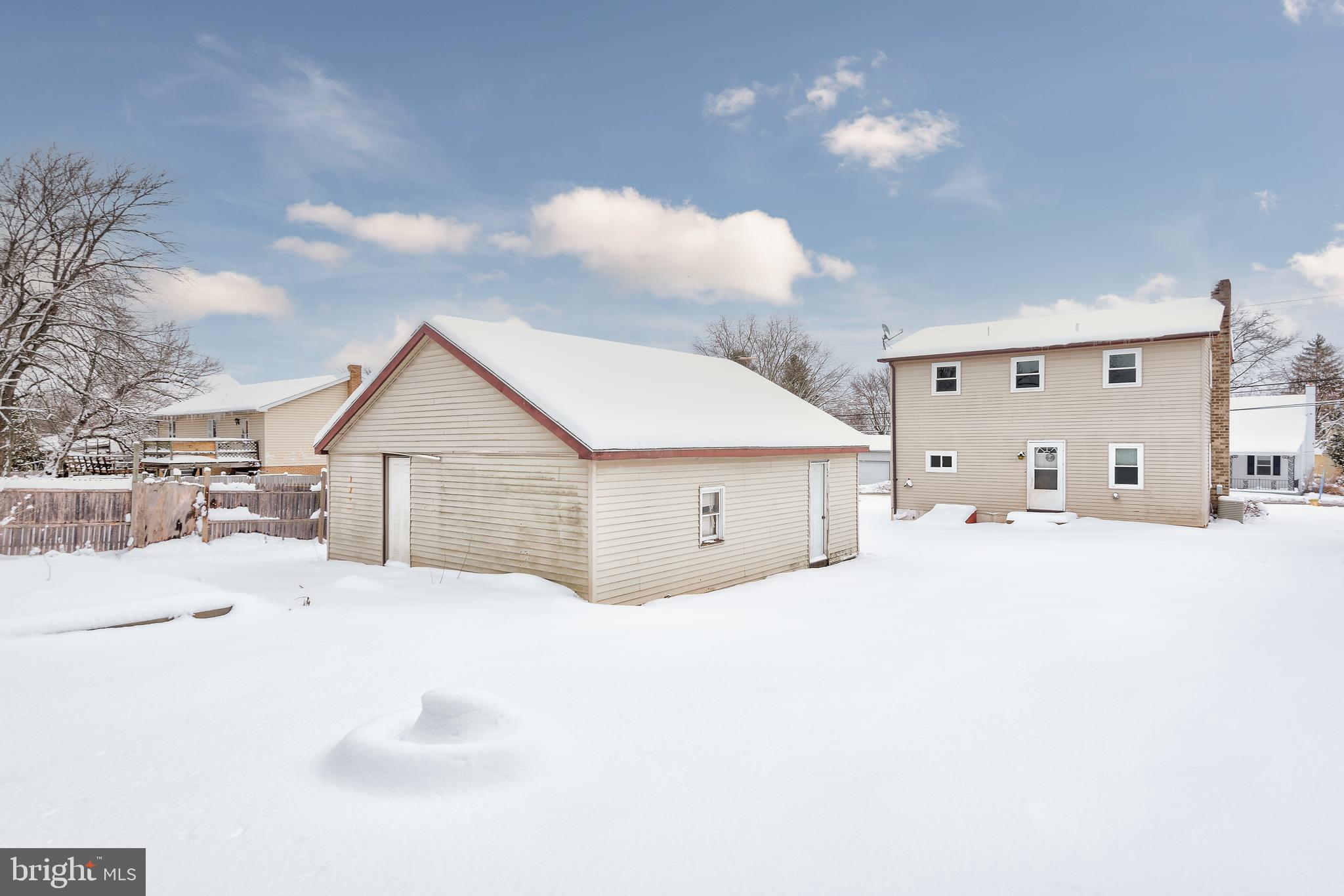 2596 Oakland Road Dover, PA 17315 - Photo 17 of 17 Gallery Image 17