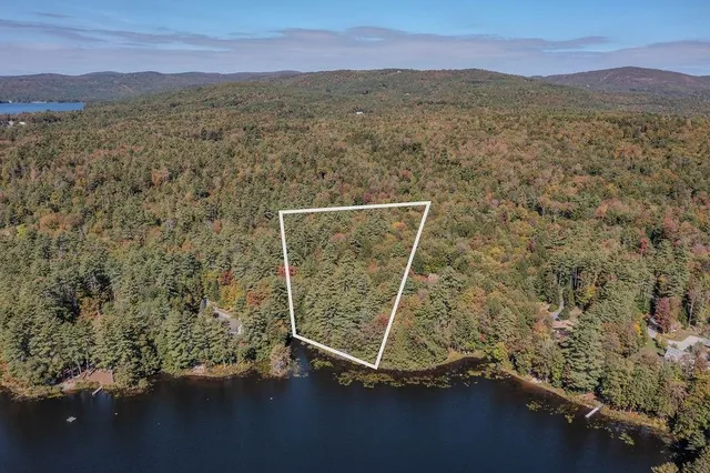 $375,000 | Quiet Cove Way, Unit 5, Wilmot, NH 03287
