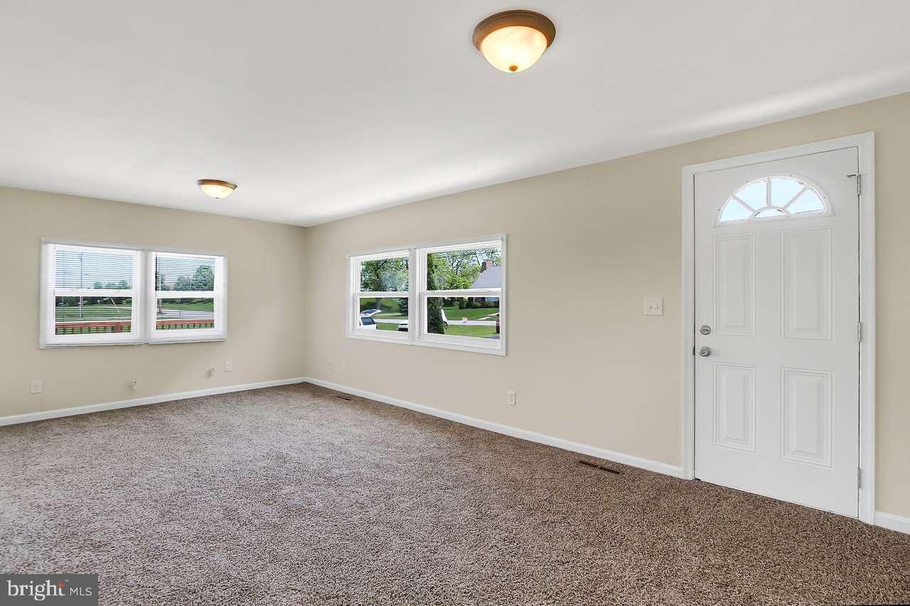 2052 Noss Road York, PA 17408 - Photo 2 of 25