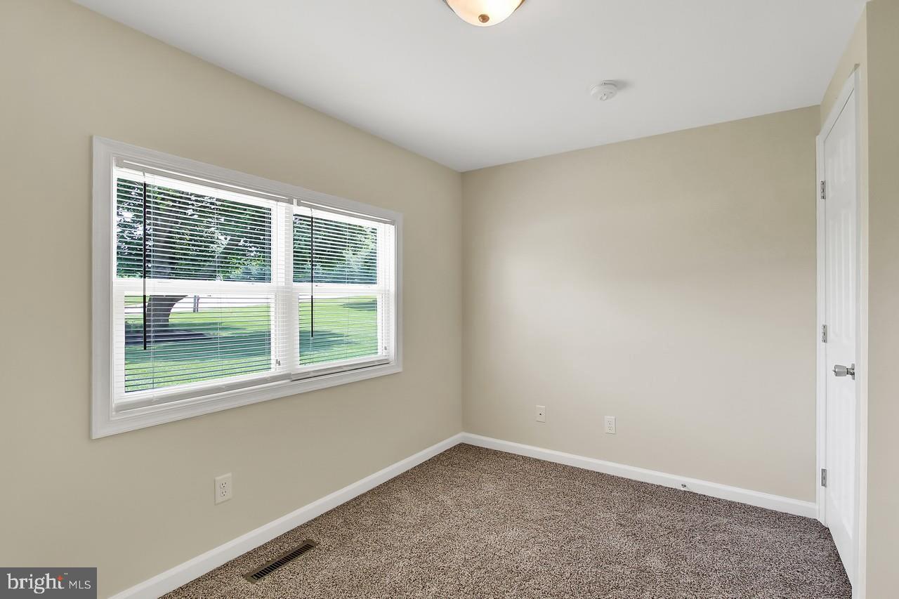 2052 Noss Road York, PA 17408 - Photo 11 of 25