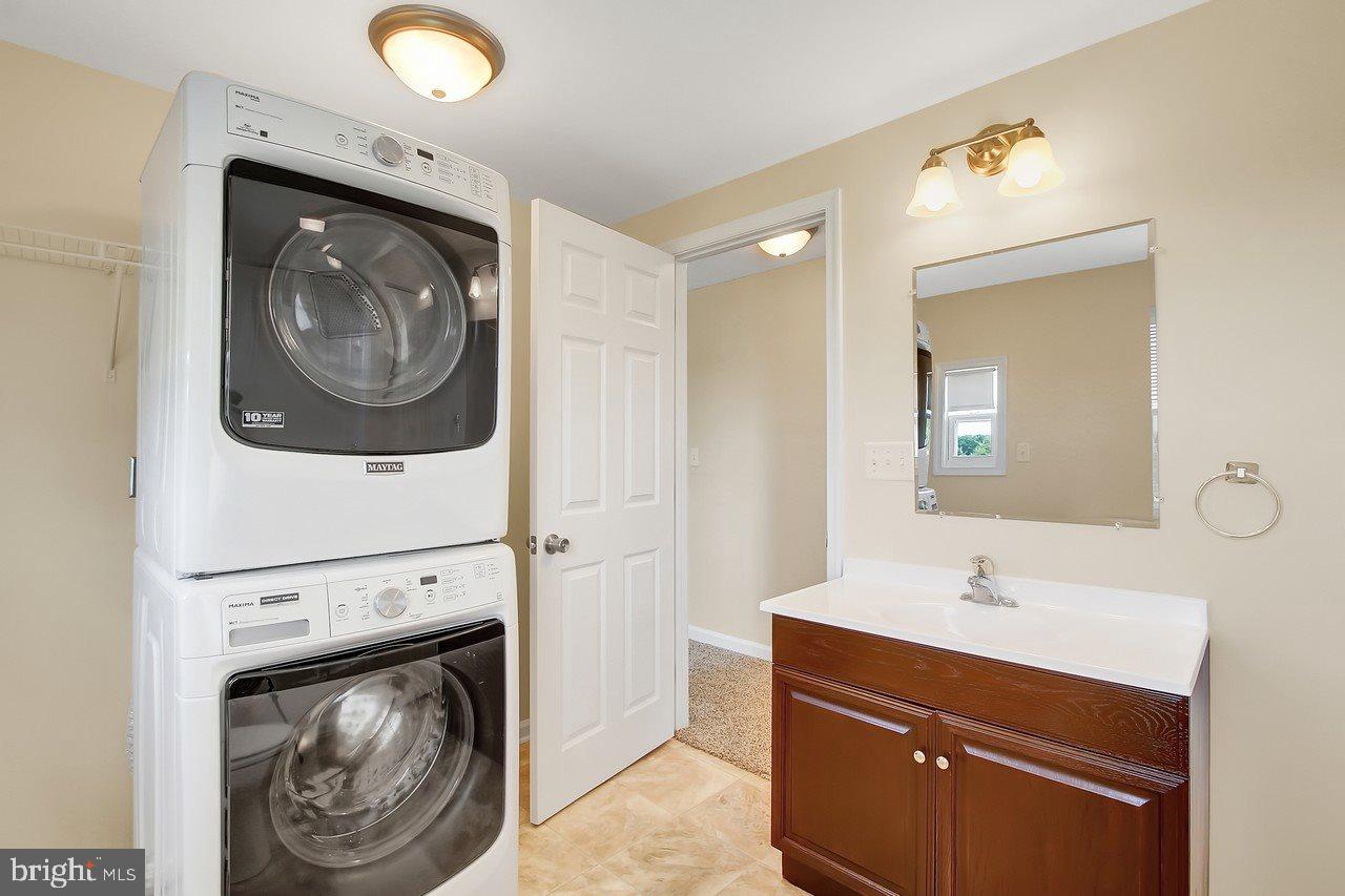 2052 Noss Road York, PA 17408 - Photo 13 of 25