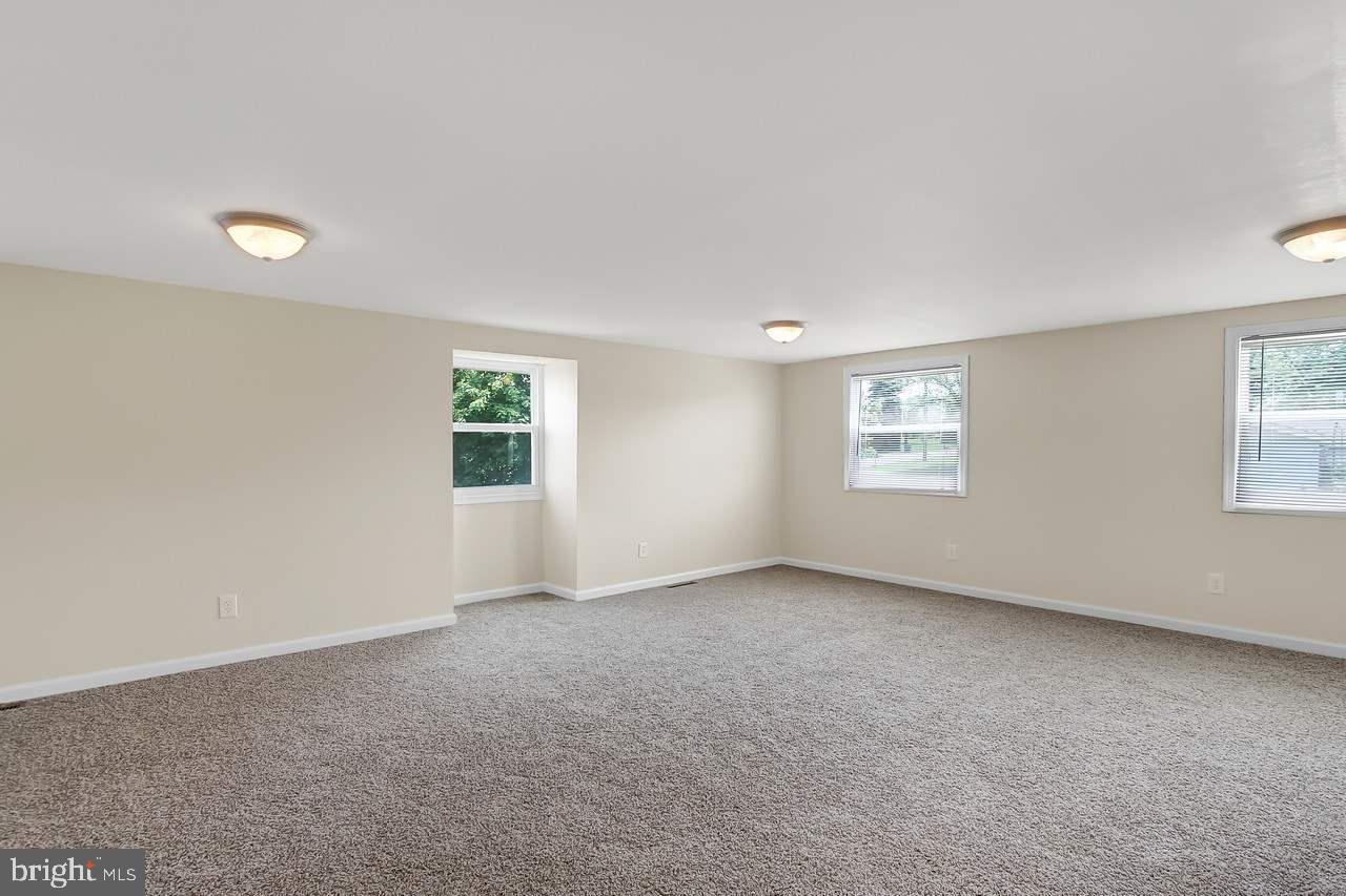 2052 Noss Road York, PA 17408 - Photo 17 of 25