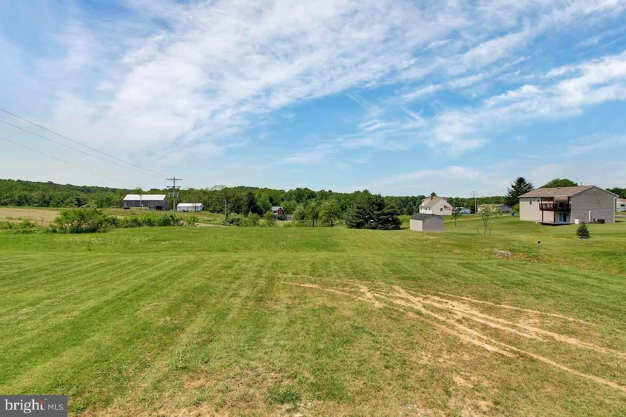 2052 Noss Road York, PA 17408 - Photo 20 of 25