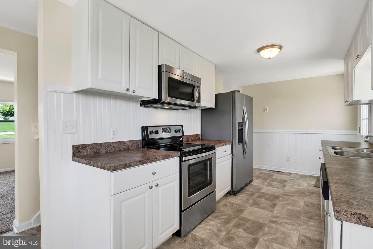 2052 Noss Road York, PA 17408 - Photo 5 of 25