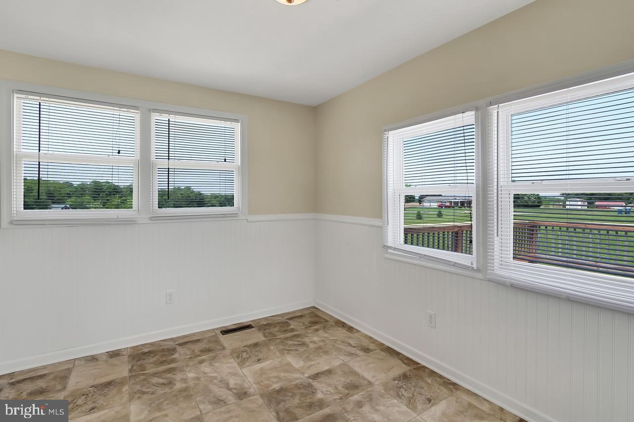 2052 Noss Road York, PA 17408 - Photo 6 of 25