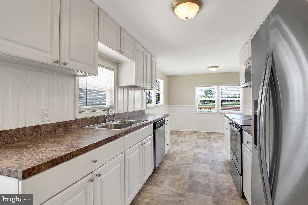 2052 Noss Road York, PA 17408 - Photo 8 of 25