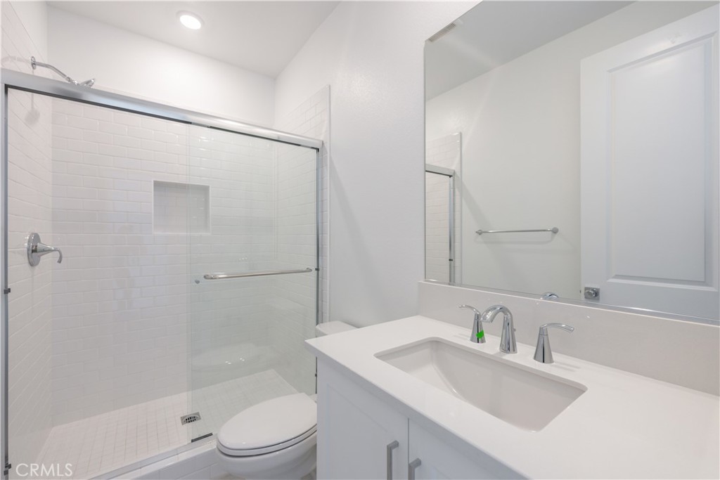 136 Seep Irvine, CA 92618 - Photo 27 of 32