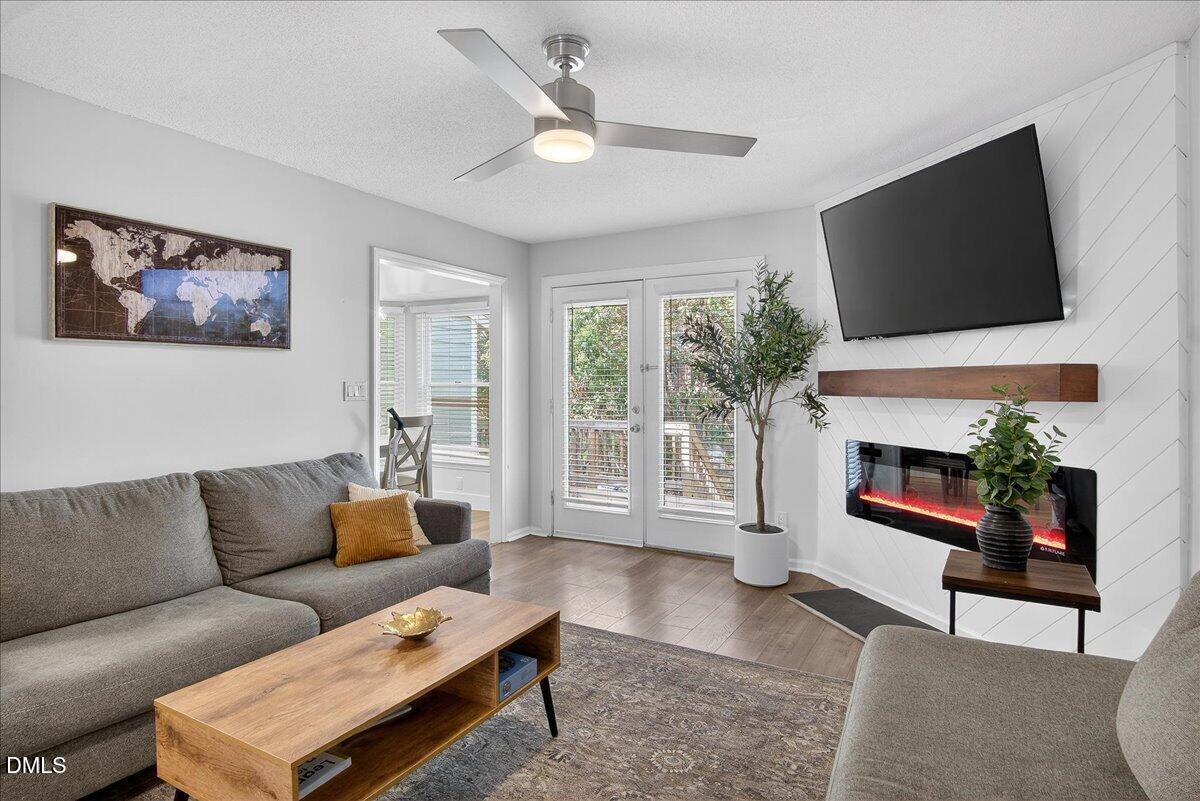 519 Oak Run Drive Raleigh, NC 27606 - Photo 8 of 37 13-finished 519 oak run (14 of 36)