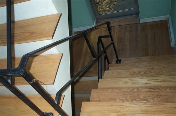 880 Broadway Chelsea, MA 02150 - Photo 14 of 18 a view of an entryway