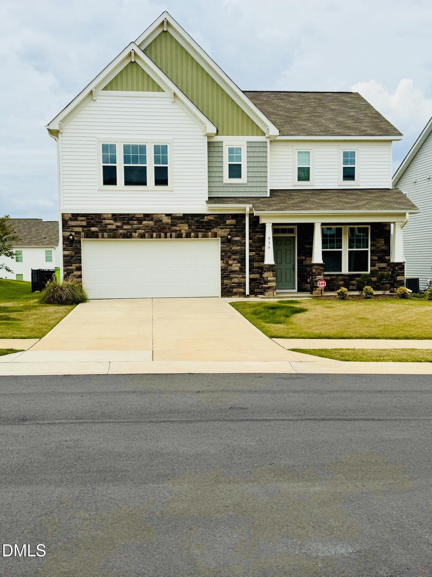 936 Channel Drop Loop Zebulon, NC 27597 - Photo 3 of 19