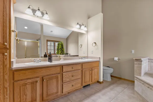 $625,000 | 6645 Fieldstone Court, Caledonia, WI 53402