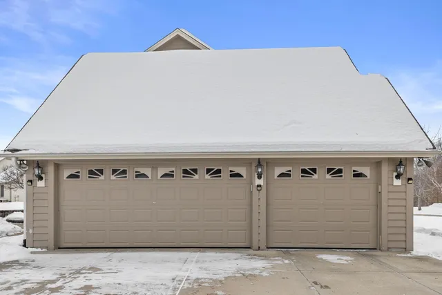 $650,000 | 6645 Fieldstone Court, Caledonia, WI 53402