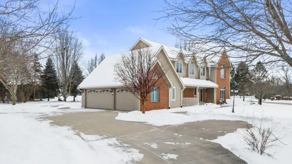 $625,000 | 6645 Fieldstone Court, Caledonia, WI 53402