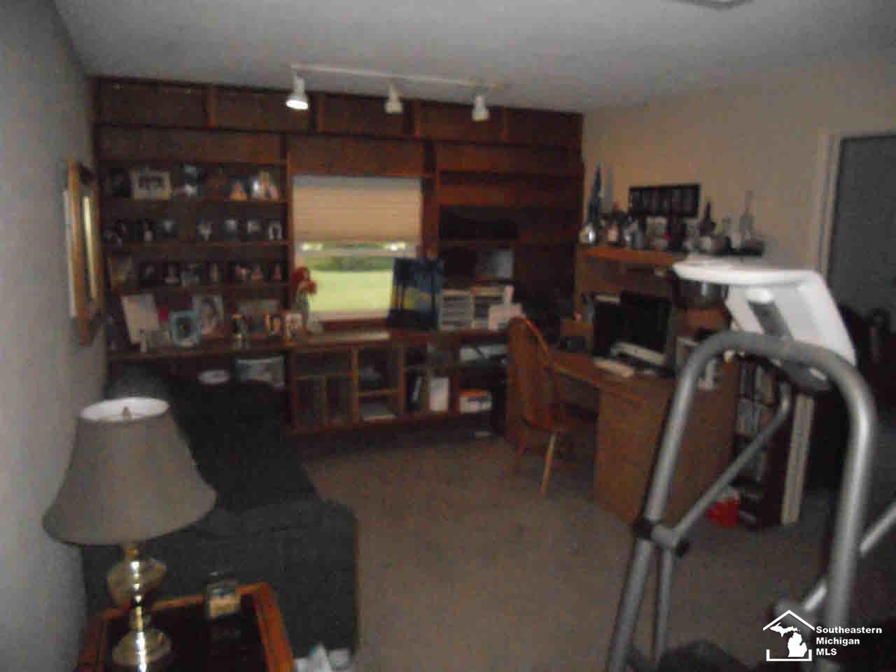 12951 Ida Center Road Ida, MI 48140 - Photo 17 of 19 21188433-16.JPG