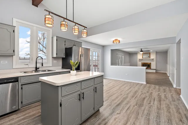 $499,000 | 17421 Highwood Drive, Orland Park, IL 60467