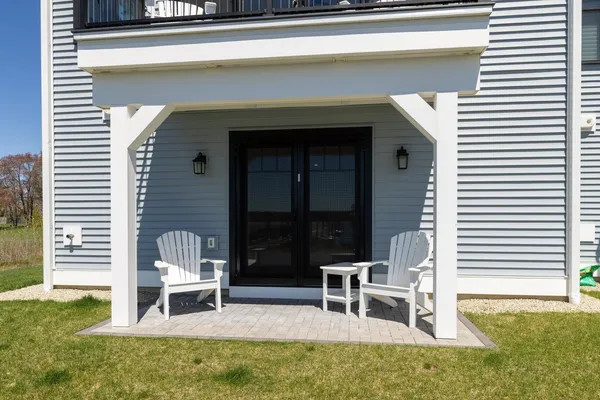 $2,495,000 | 33 Little Bay Drive, Dover, NH 03820