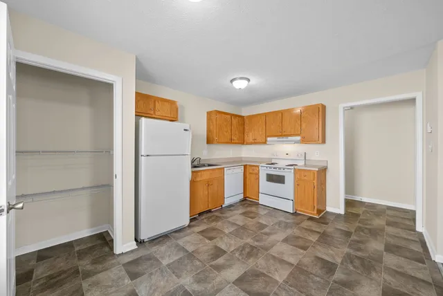 $1,095 | 105 Solid Rock Court, Unit A, Clarksville, TN 37042