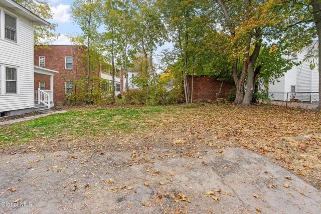 $299,900 | 879 Mercer Street, Albany, NY 12208