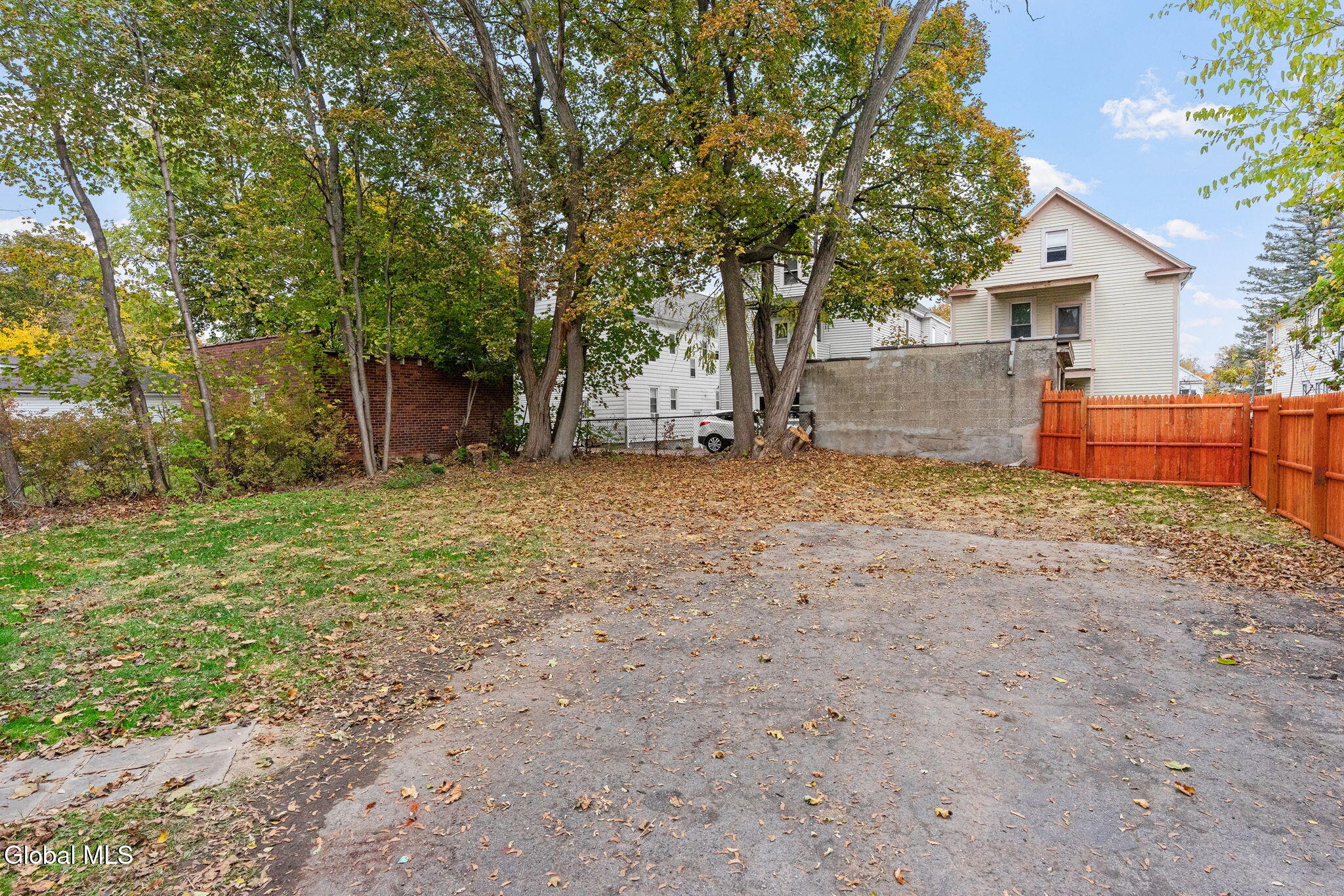 879 Mercer Street Albany, NY 12208 - Photo 38 of 49 4-web-or-mls-879-mercer-st