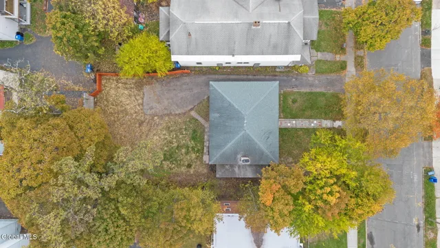 $299,900 | 879 Mercer Street, Albany, NY 12208