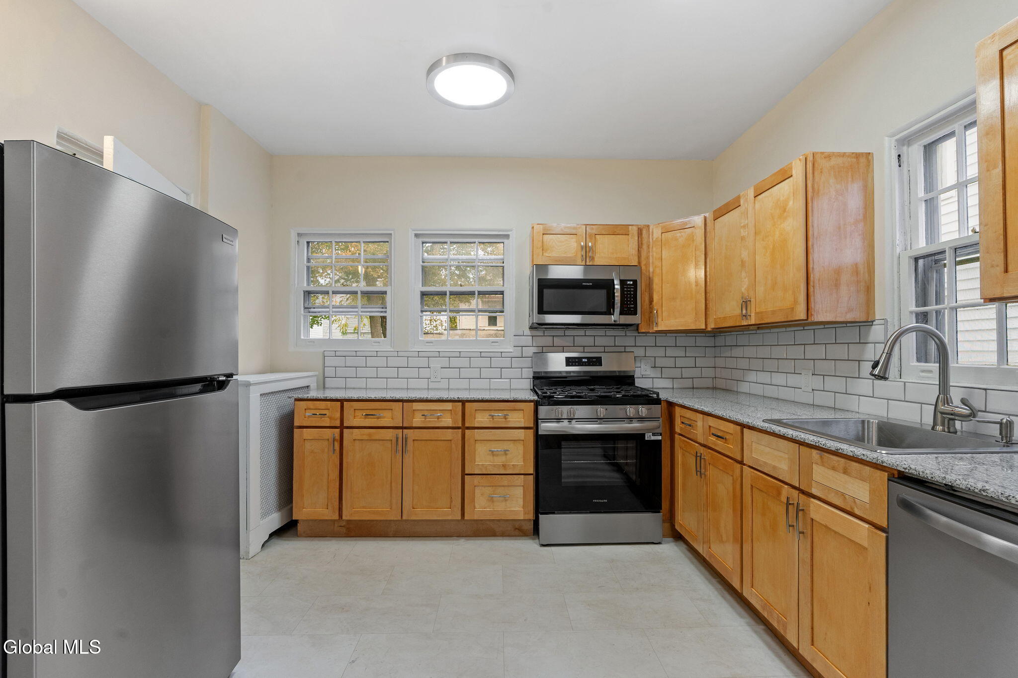 879 Mercer Street Albany, NY 12208 - Photo 5 of 49 13-web-or-mls-879-mercer-st