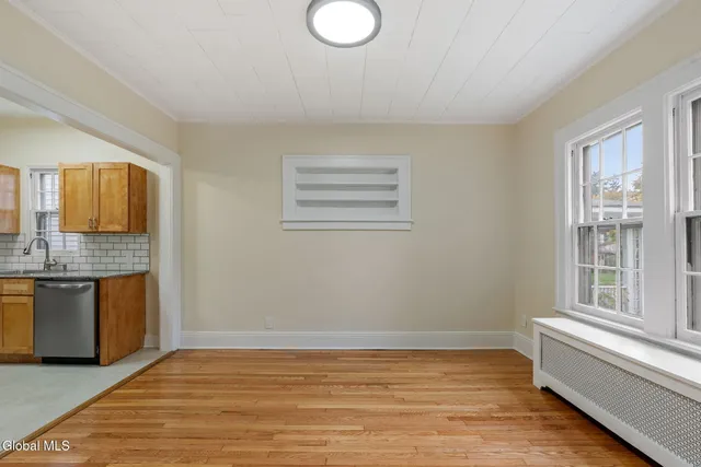 $299,900 | 879 Mercer Street, Albany, NY 12208