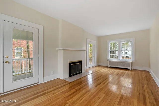 $299,900 | 879 Mercer Street, Albany, NY 12208