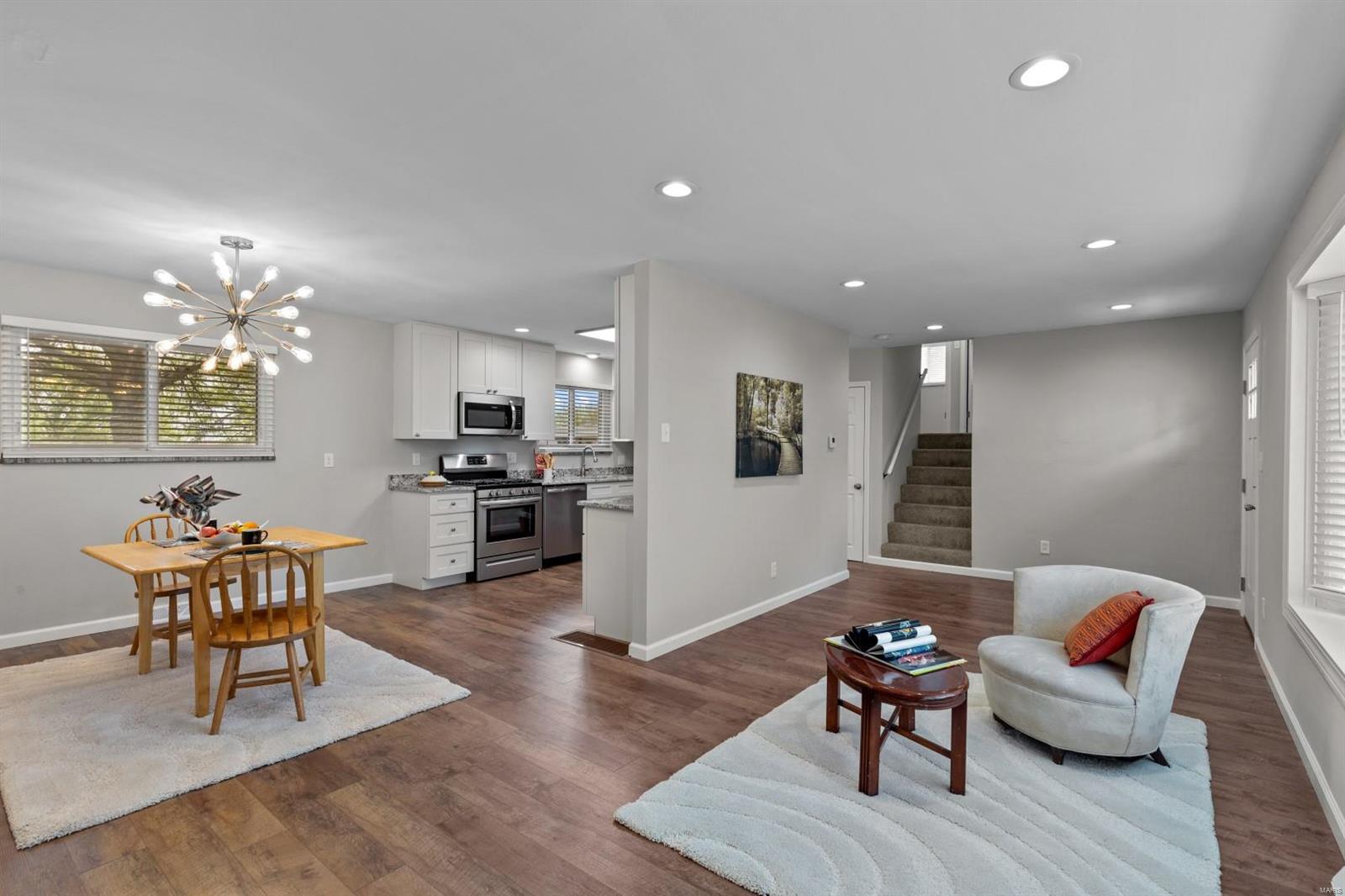 606 Sappington Barracks Road St. Louis, MO 63125 - Photo 5 of 26 Gallery Image 5