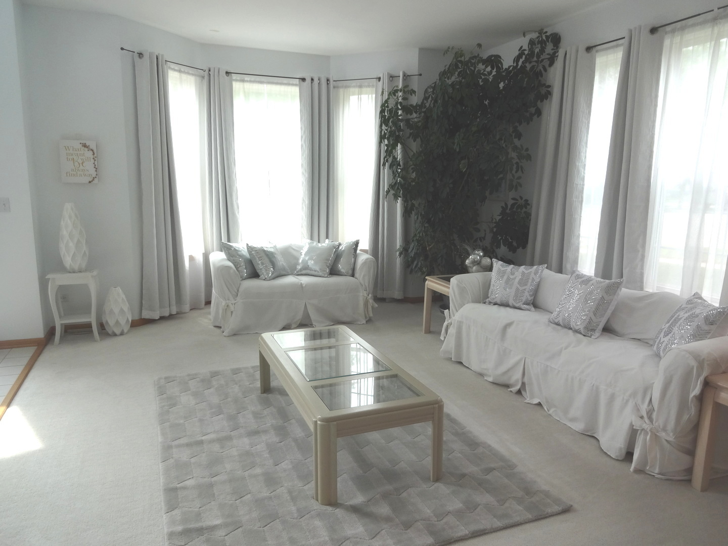 701 Meadow Drive Des Plaines, IL 60016 - Photo 2 of 27