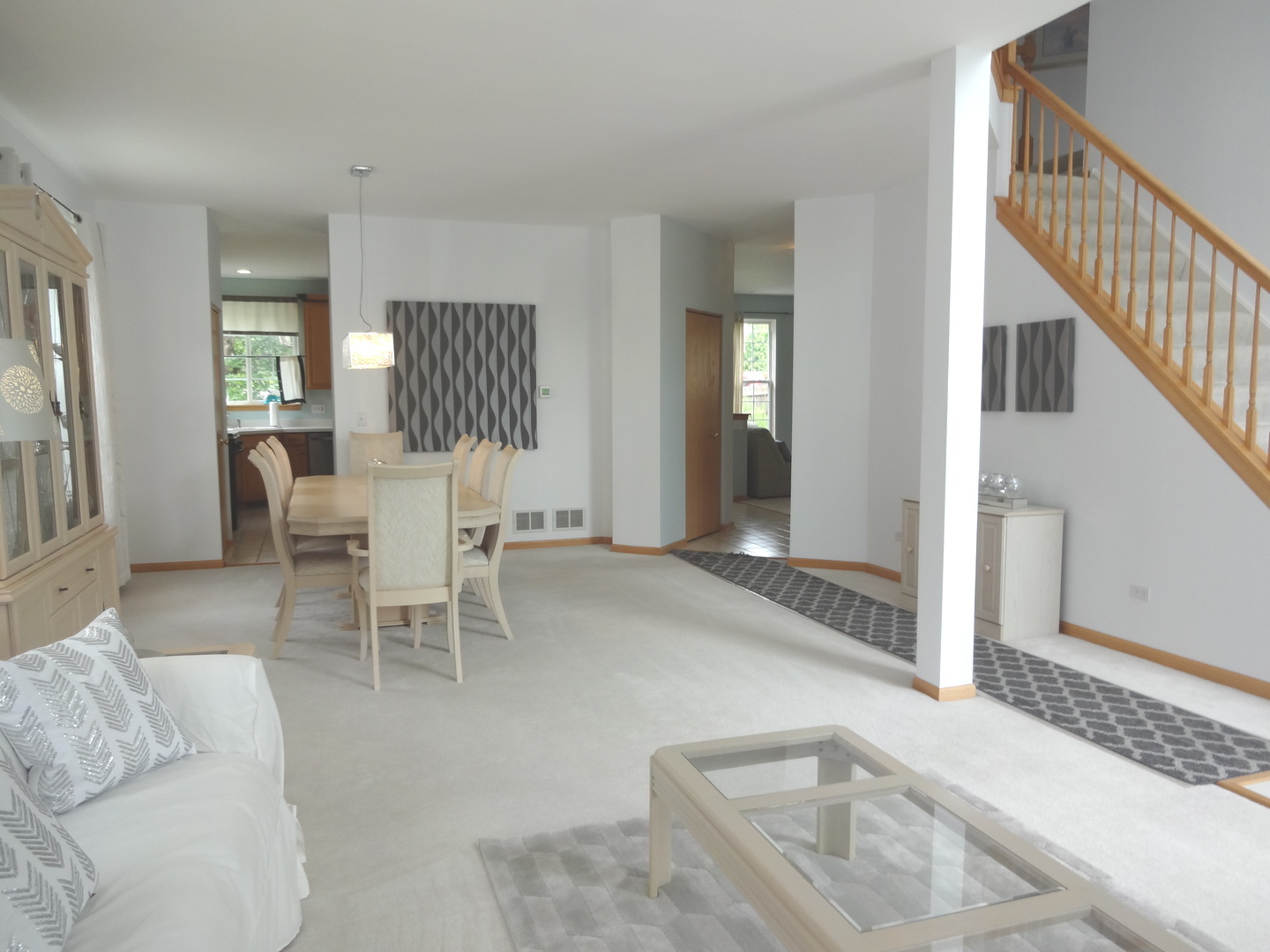 701 Meadow Drive Des Plaines, IL 60016 - Photo 3 of 27