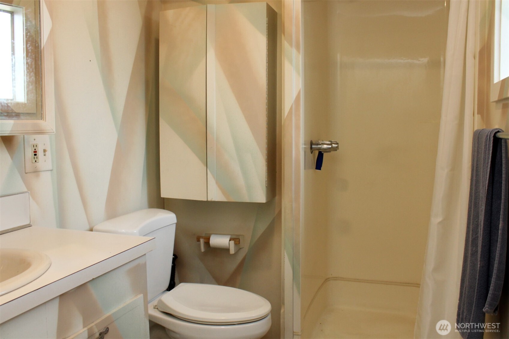 16219 64th Street East Sumner, WA 98390 - Photo 11 of 19