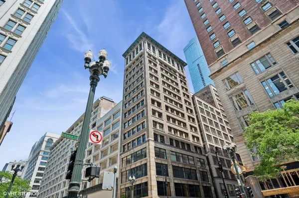 $675,000 | 6 East Monroe Street, Unit 500, Chicago, IL 60603