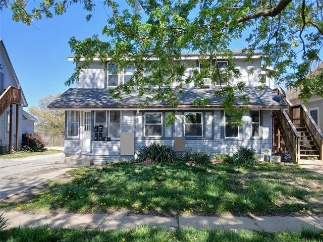 $239,000 | 811 St Louis Avenue, Excelsior Springs, MO 64024