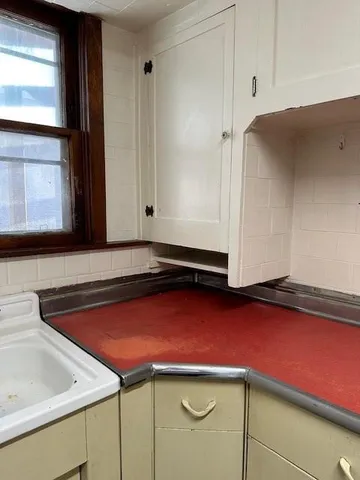 $239,000 | 811 St Louis Avenue, Excelsior Springs, MO 64024