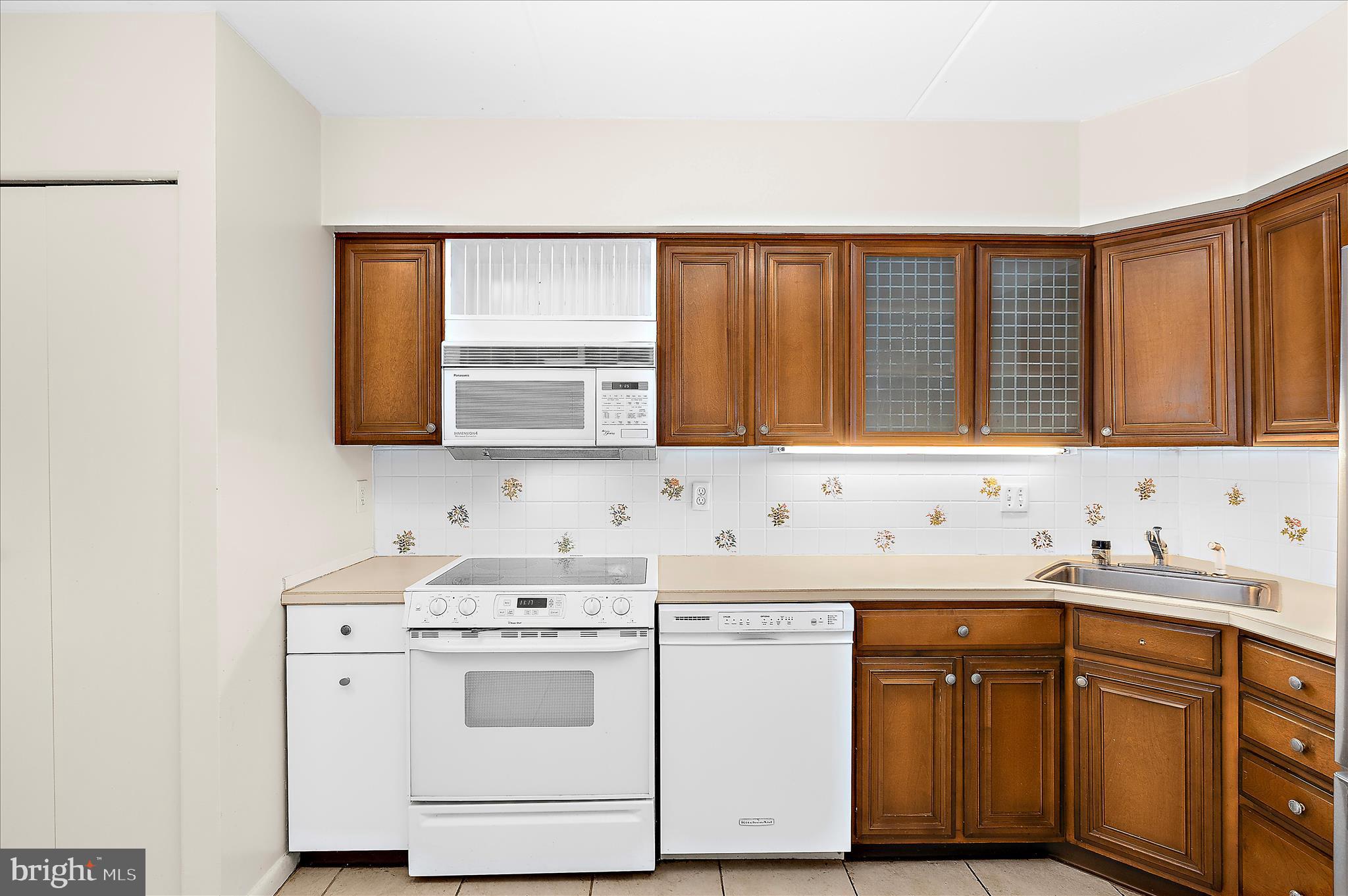 24 Fencepost Court, Unit G Baltimore, MD 21208 - Photo 21 of 54 Kitchen