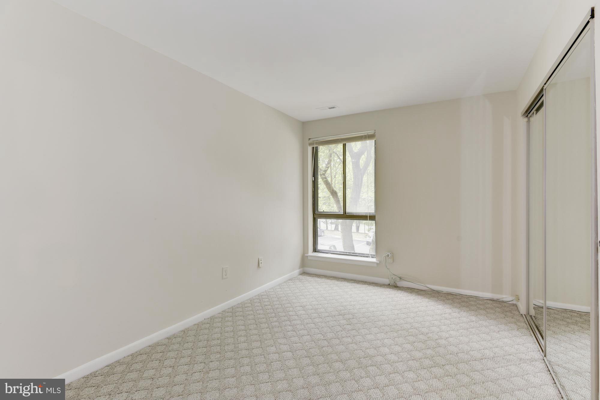 11204 Chestnut Grove Square, Unit 106 Reston, VA 20190 - Photo 16 of 29 Bedroom