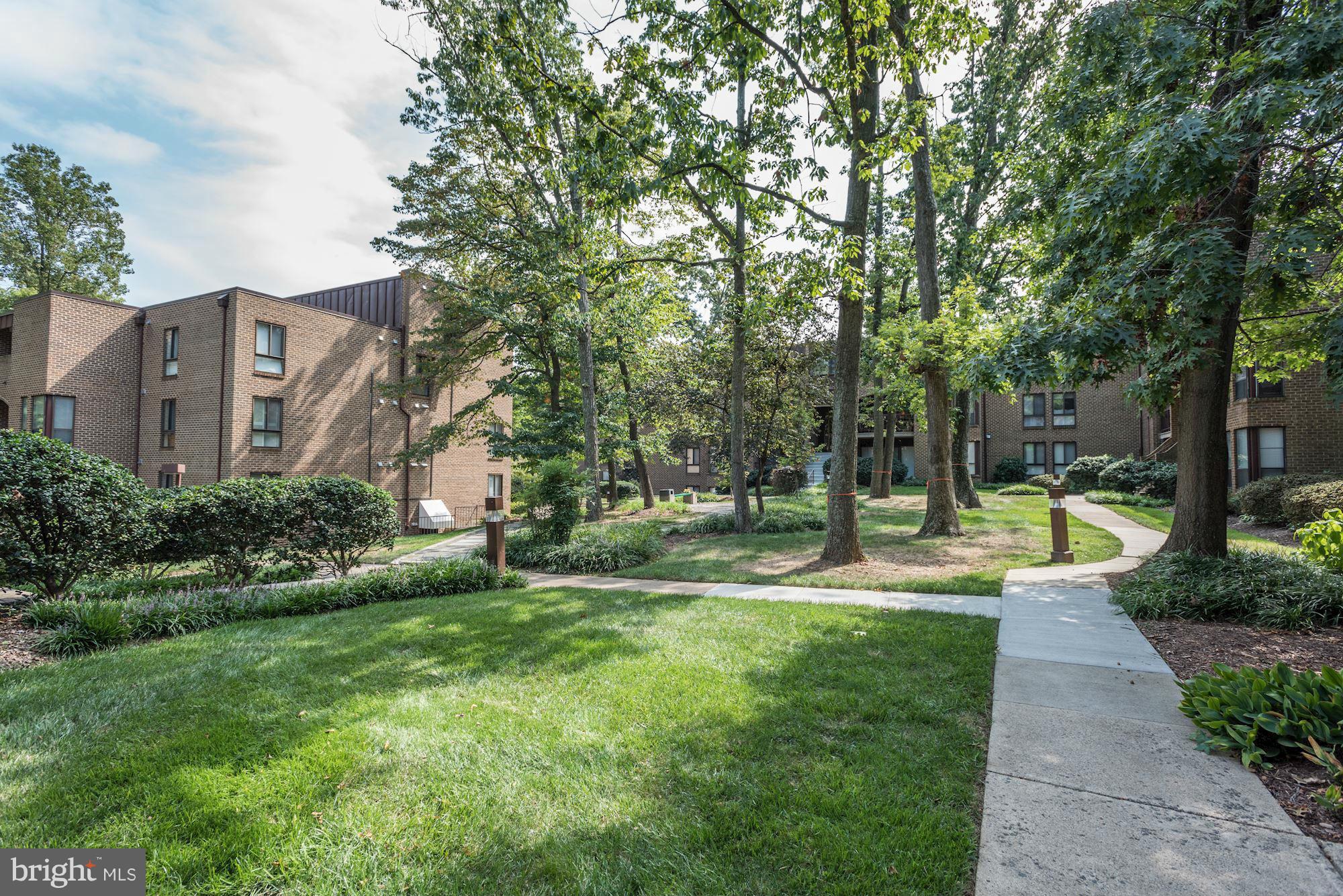 11204 Chestnut Grove Square, Unit 106 Reston, VA 20190 - Photo 21 of 29 Community