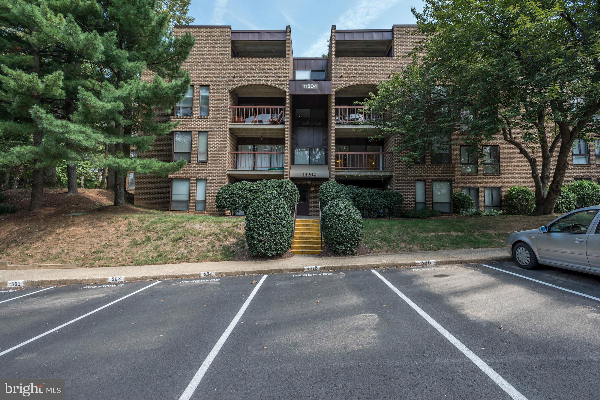11204 Chestnut Grove Square, Unit 106 Reston, VA 20190 - Photo 26 of 29 Exterior