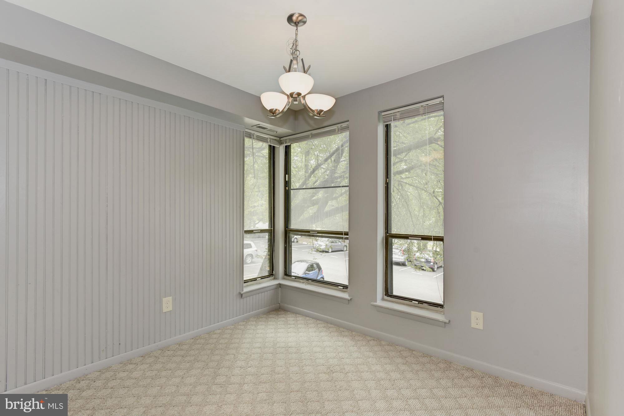 11204 Chestnut Grove Square, Unit 106 Reston, VA 20190 - Photo 7 of 29 Interior