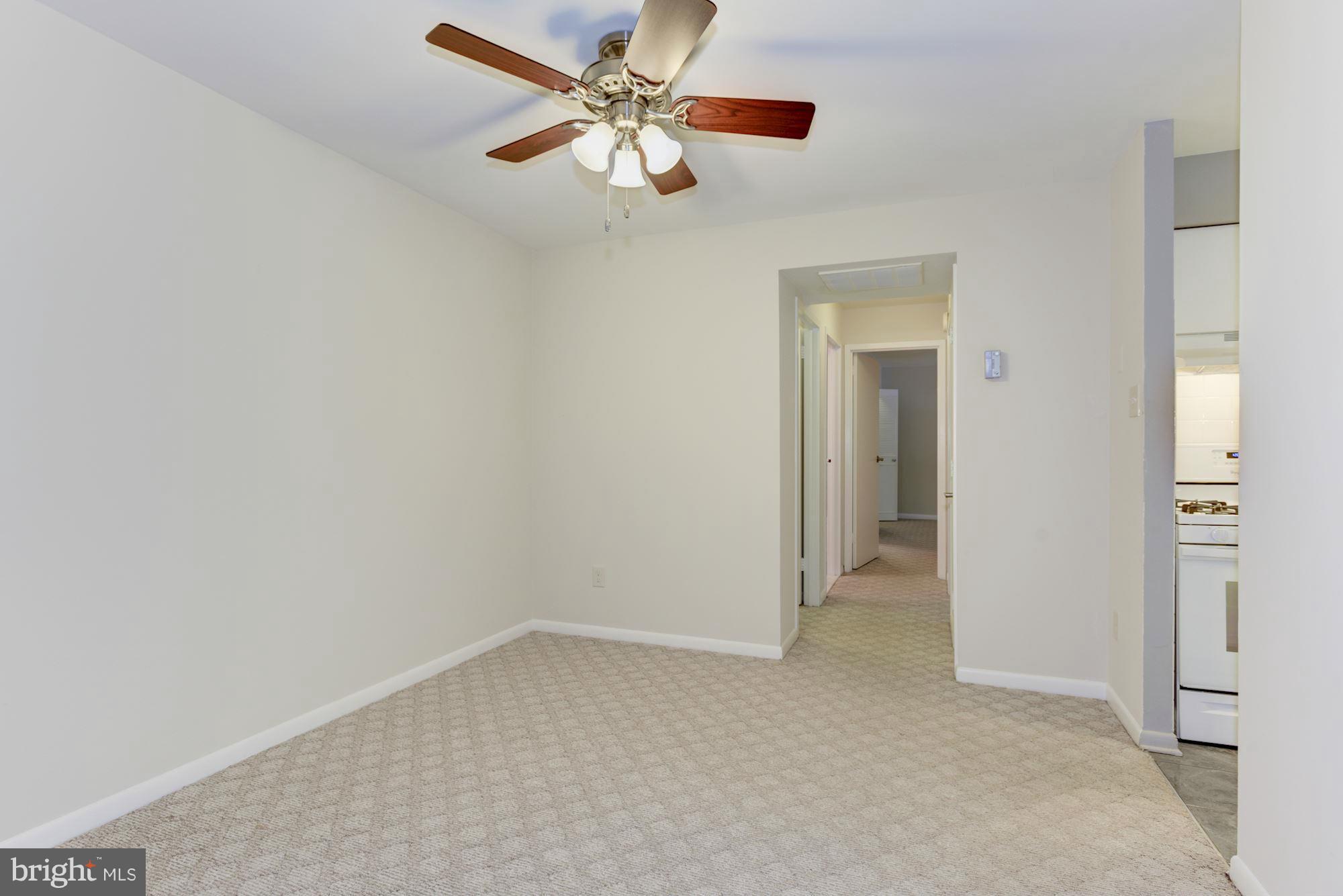 11204 Chestnut Grove Square, Unit 106 Reston, VA 20190 - Photo 8 of 29 Dining Room