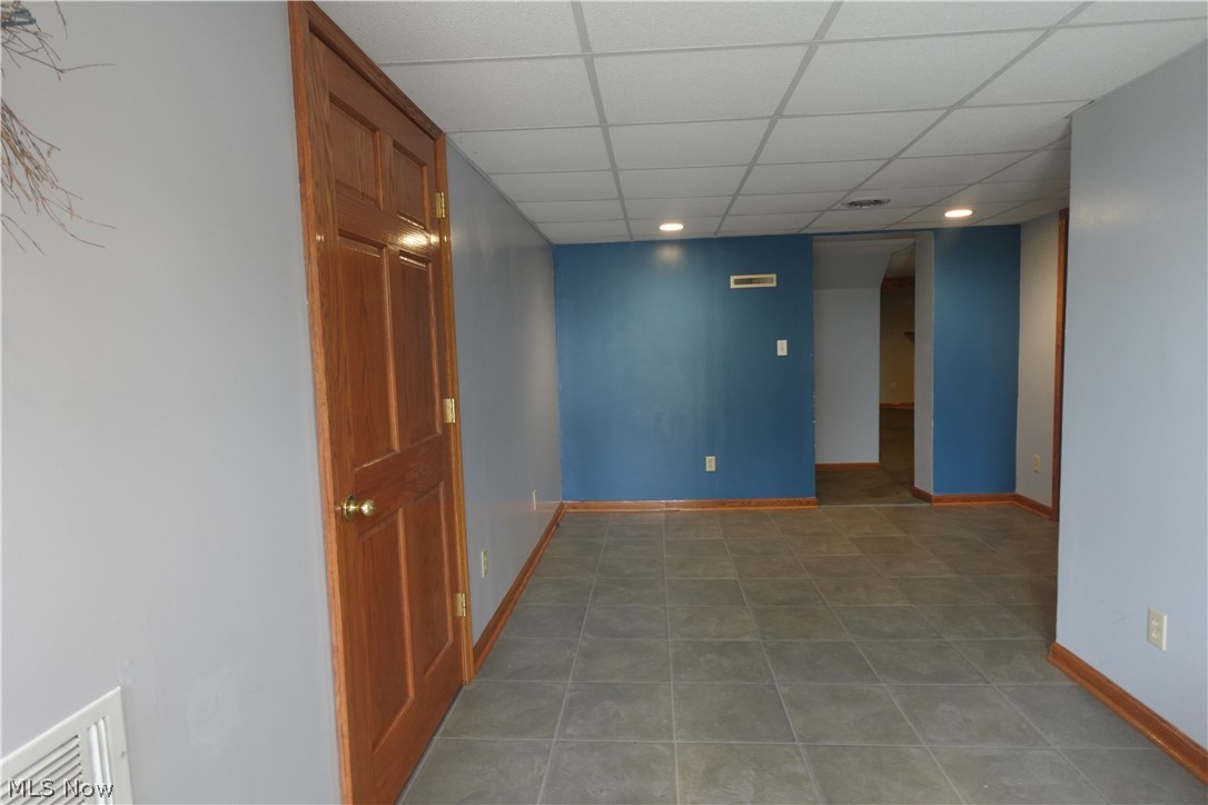 54837 High Ridge Road Bellaire, OH 43906 - Photo 6 of 33
