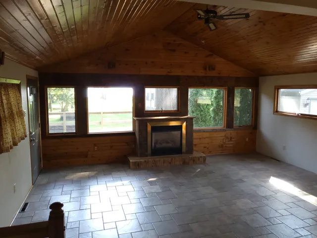 $350,000 | N8721 Lakeshore Drive, Fond du Lac, WI 54937