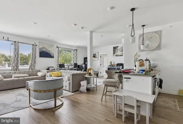 $2,200 | 22 East Rittenhouse Street, Unit 5, Philadelphia, PA 19144