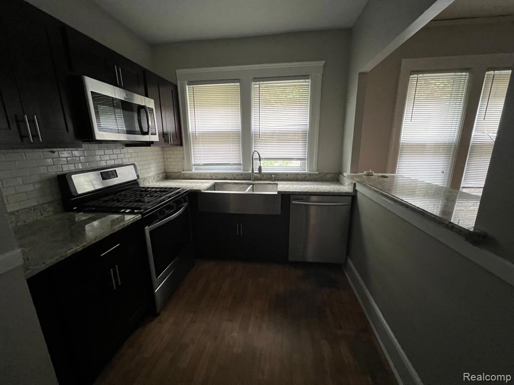 864 Nottingham Road, Unit 1S Grosse Pointe, MI 48230 - Photo 5 of 20