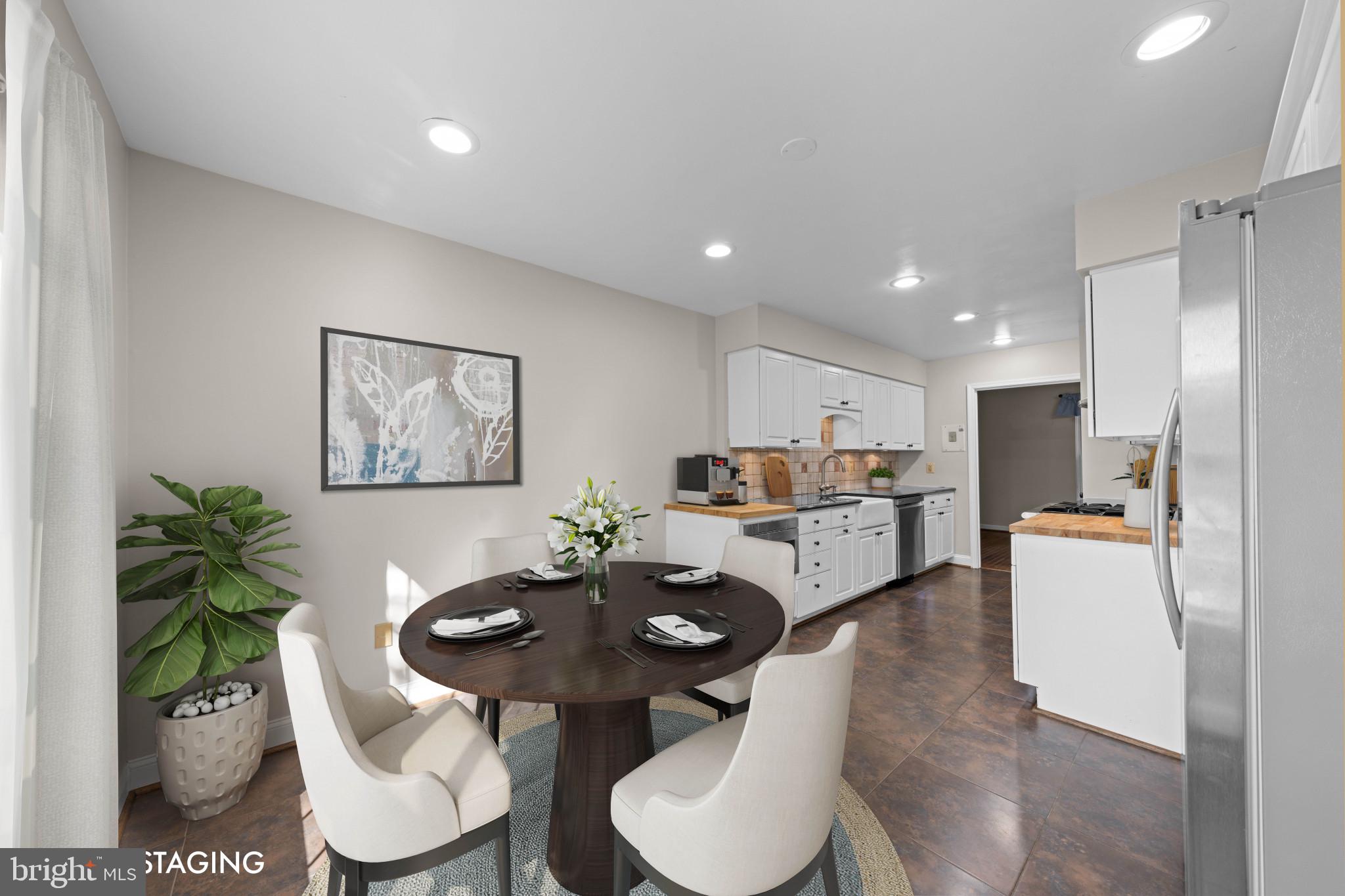 2172 Golf Course Drive Reston, VA 20191 - Photo 7 of 31 Kitchen with eat in area