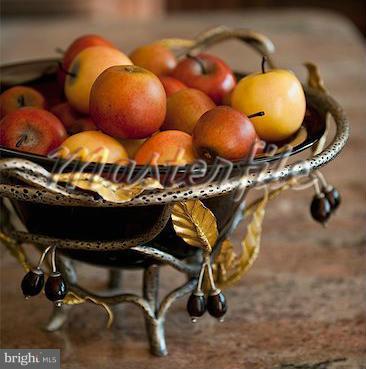 708 Tolbert Drive Odenton, MD 21113 - Photo 4 of 21