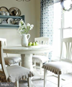 708 Tolbert Drive Odenton, MD 21113 - Photo 6 of 21 a bathroom with a sink and a mirror